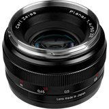 A classic focal length and a classic design, the Canon EF-mount Planar T* 50mm f/1.4 ZE from ZEISS is a normal-length prime ideal for working with mo…